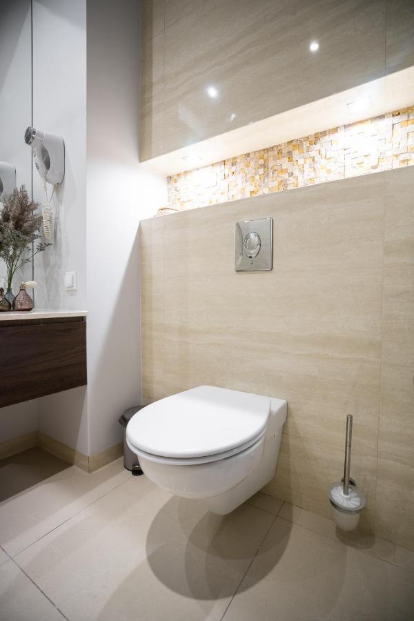 Oomph Warsaw Central Luxurious Air-Conditioned Apartment With Balcony Bagian luar foto