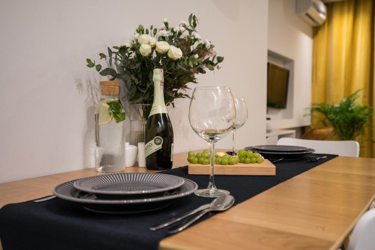 Oomph Warsaw Central Luxurious Air-Conditioned Apartment With Balcony Bagian luar foto