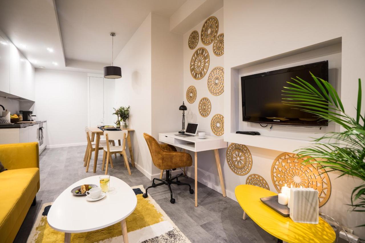 Oomph Warsaw Central Luxurious Air-Conditioned Apartment With Balcony Bagian luar foto